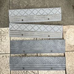 中古 スロープ ステップ プラスチック 高さ4cmの画像