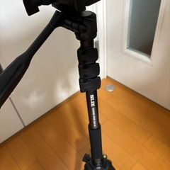 カメラ三脚
の画像