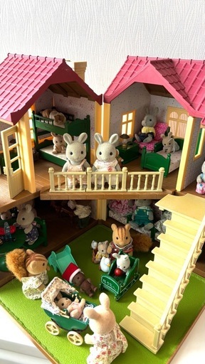 シルバニアファミリーお家・人形・家具