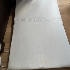 ベビーベッドの画像