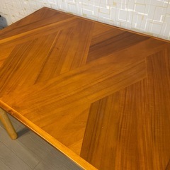 北欧風 ダイニングテーブルの画像