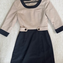 事務服　エステ　服の画像