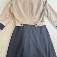 事務服　エステ　服の画像