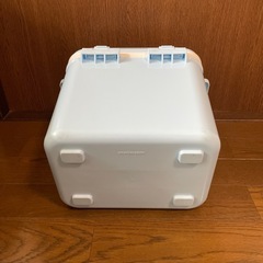 クーラーボックス　水色　ロイヤルホームセンター　　の画像