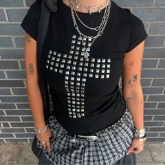 新品！y2k 平成ギャル　d.i.a.　Tシャツ　ピチT スタッズ 十字架　Sの画像