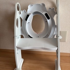 補助便座 ステップ式トイレトレーナー トイトレの画像