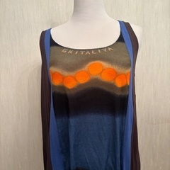 伊太利屋の服色々