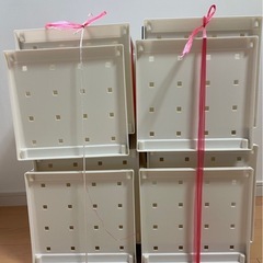 【美品♪良品♪】安心安全の日本製　天馬（株）アレンジし放題のPRXルームラックM 8個とプラスチックダボセット^_^の画像