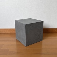 【2個セット】モールテックス ディスプレイ台 25cm角 グレー・グレージュ｜コンクリート 展示什器の画像