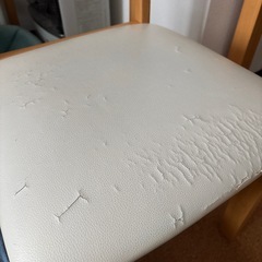 食卓テーブルの画像