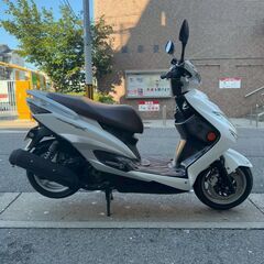 B0238 ヤマハ YAMAHA シグナス 125cc SE44J 2013年モデル ホワイト 小型自動二輪 バイク 通勤 通学 ツーリングの画像