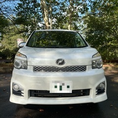 ヴォクシー4WD ⭐︎パールホワイト⭐︎車検R9年5月26日　車検長期⭐︎激安⭐︎ 相談中の画像