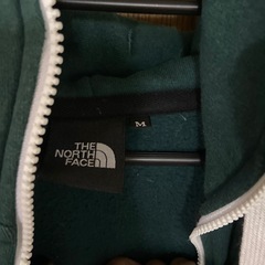 THE NORTH FACE パーカー　メンズMの画像