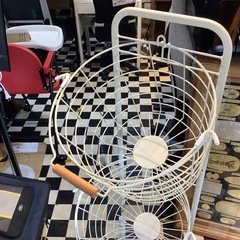 【リサイクルサービス八光】幅33.5㎝　丸形3段　ランドリーバスケットの画像