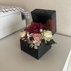 プリザーブドフラワー　ブラック&レッド②の画像