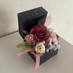 プリザーブドフラワー　ブラック&レッド②の画像