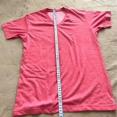 ユニクロUNIQLO ユニセックスTシャツの画像