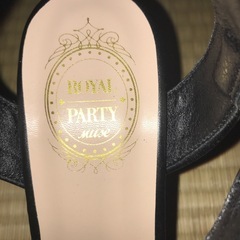 ROYALPARTYのサンダルです。の画像