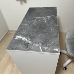 ネイルデスク ホワイト グレー 大理石柄 ネイルテーブル デスク 韓国インテリア セルフネイル ネイルサロン 天板メラミン 棚付 収納 ディスプレイ ネイル専用  ネイルサロン 作業デスク かわいい おしゃれの画像