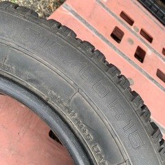 スパイクタイヤ 2本 215/60 R15