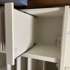 食器棚の画像