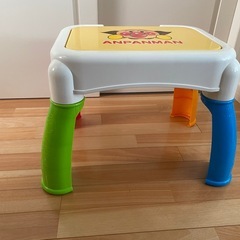 アンパンマン よくばりテーブル　知育玩具　赤ちゃん　ベビー　テーブル脚付き　の画像