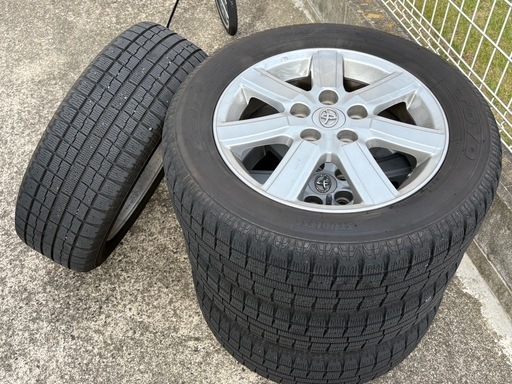 トヨタ純正ホイール付スタッドレスタイヤ　TOYO GARIT G5 205/60R16 18年製