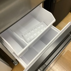 【お値下げしました！】2ドア冷蔵庫　AQUA 2023年製　135Lの画像