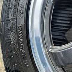 アルミホーイルタイヤ14インチの画像
