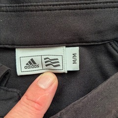 ゴルフウェア　adidasの画像