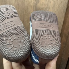 asics 12.0cmネイビーハイカットの画像