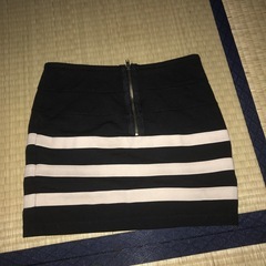 ミニスカートの画像