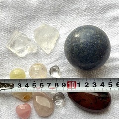 【売ります】天然石１２個の画像