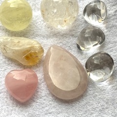 【売ります】天然石１２個の画像
