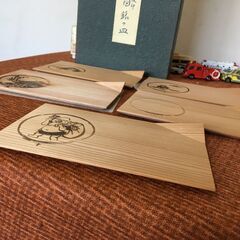 【ヴィンテージ？】未使用品 10客 角折赤杉焼印 十牛図 銘々皿 京都自休菴 工芸品 木材の画像