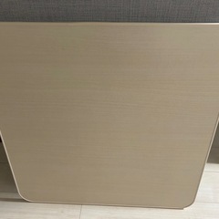 こたつテーブルの画像