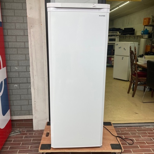 2020年製アイリス 冷凍庫 175L 省 大容量 IUSD-18A-W