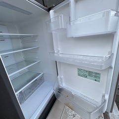 Hitachi 2020年製 315L冷蔵庫 R-V32KVの画像