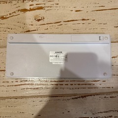 ANKER Bluetoothキーボードの画像
