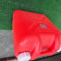 ファンヒーターと灯油ポリタンクセットの画像