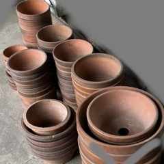 植木鉢　中古　20円/個　〜MAX300円　残69個の画像