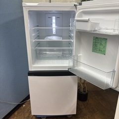 I588 🌈 2021年製♪ Hisense 冷蔵庫 (134L) 2ドア ⭐ 動作確認済 ⭐ クリーニング済の画像