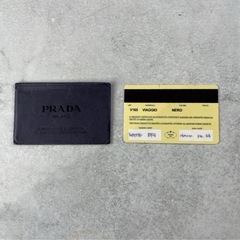PRADA三角ロゴビジネスバッグ の画像