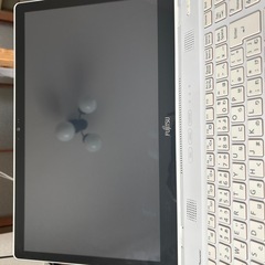 ノートパソコン　Fujitsu AH77/R ジャンク品の画像