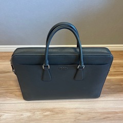 PRADA サフィアーノ ビジネスバッグ　ダークグレーの画像