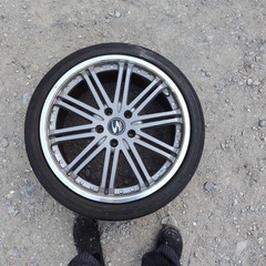 サマータイヤの画像