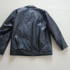 フェイクレザージャンパー（ほぼ新品）の画像