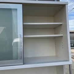 【松田家具】ティエリアレンジ　白　ホワイト　食器棚 レンジ台 レンジボード ガラススライド棚付き　ブランド家具　キッチンボード　大型家具　キッチン収納　料理　一軒家　シルバー　の画像