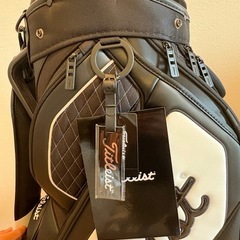 新品未使用タイトリストキャディーバックの画像