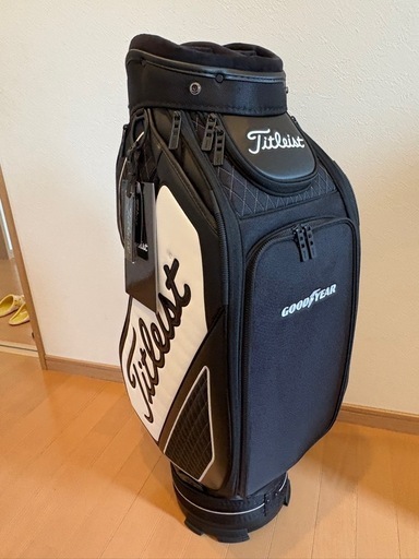 新品未使用タイトリストキャディーバック